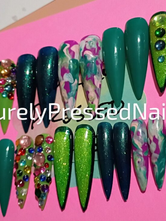 Handmade XL Stiletto Press-On Nail Set – Luxe Green Sparkle Edition - Picture 1 of 3